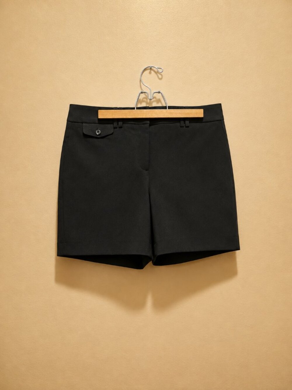 **White House Black Market Black Tailored Shorts – Size 6**